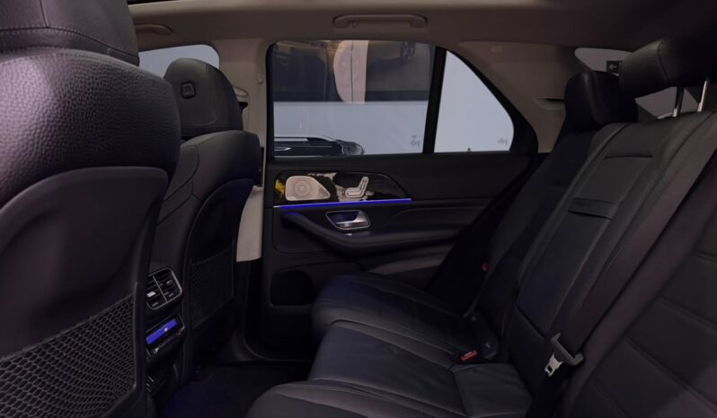 
								Mercedes-Benz GLE400d / 2022 cheio									