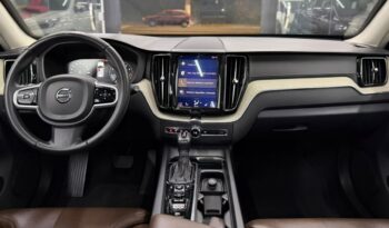 
										Volvo XC60 T5 Inscription AWD / 2019 cheio									