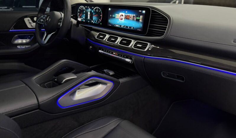 
								Mercedes-Benz GLE400d / 2022 cheio									