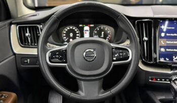 
										Volvo XC60 T5 Inscription AWD / 2019 cheio									
