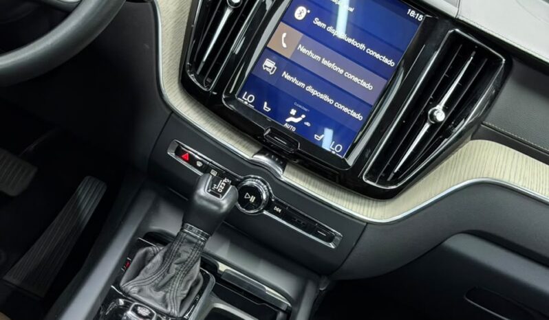 
								Volvo XC60 T5 Inscription AWD / 2019 cheio									