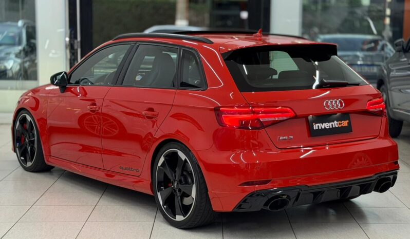 
								Audi RS3 Sportback / 2018 cheio									