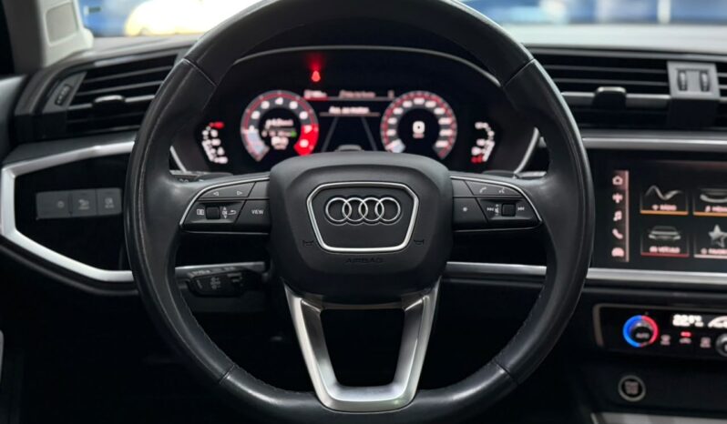 
								Audi Q3 Performance 2.0 Sportback Quattro / 2023 cheio									
