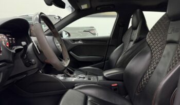 
										Audi RS3 Sportback / 2018 cheio									